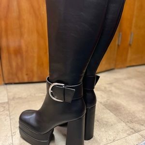 Soraya platform boots